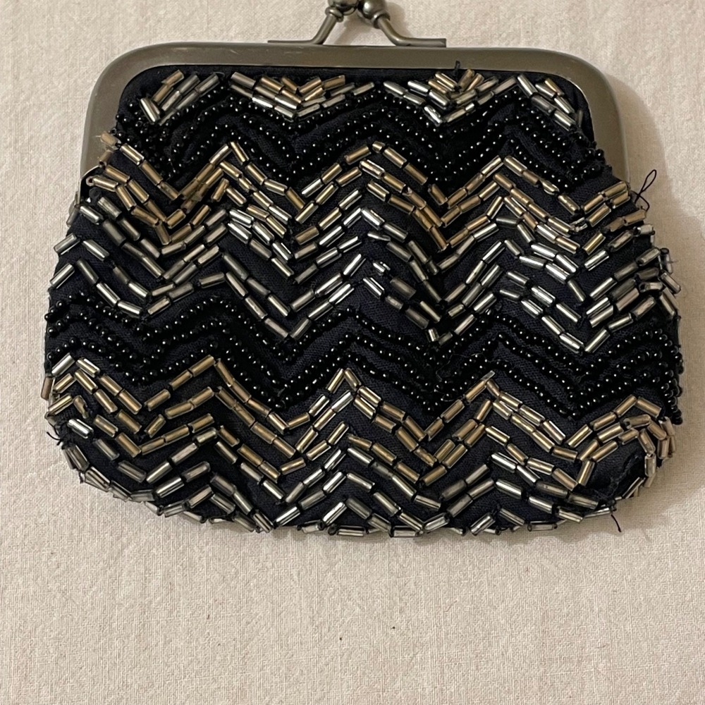 Kimchi Blue Beaded Clutch Coin Purse Black Gold Chevron Kiss Lock